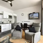 Seafront Terrace 2br Las Canteras Beach Apartment *